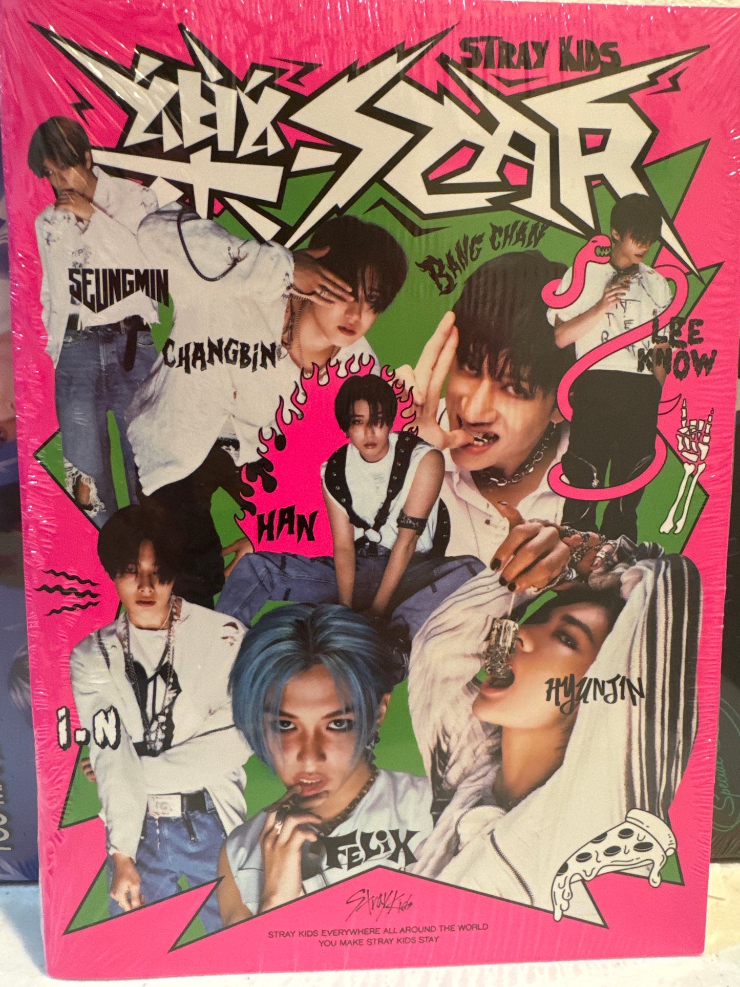 STRAY KIDS – ROCK-STAR (樂-STAR) (HEADLINER VER.)