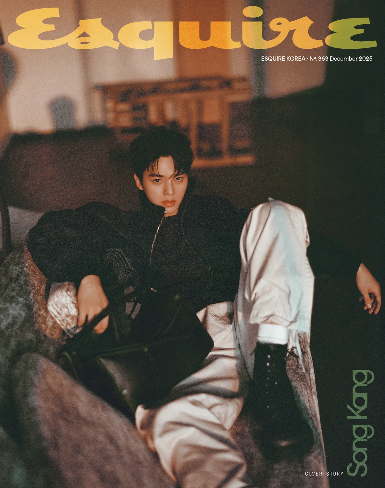 [Ships End December]Esquire - 2025. 12 (Cover. Song Kang)